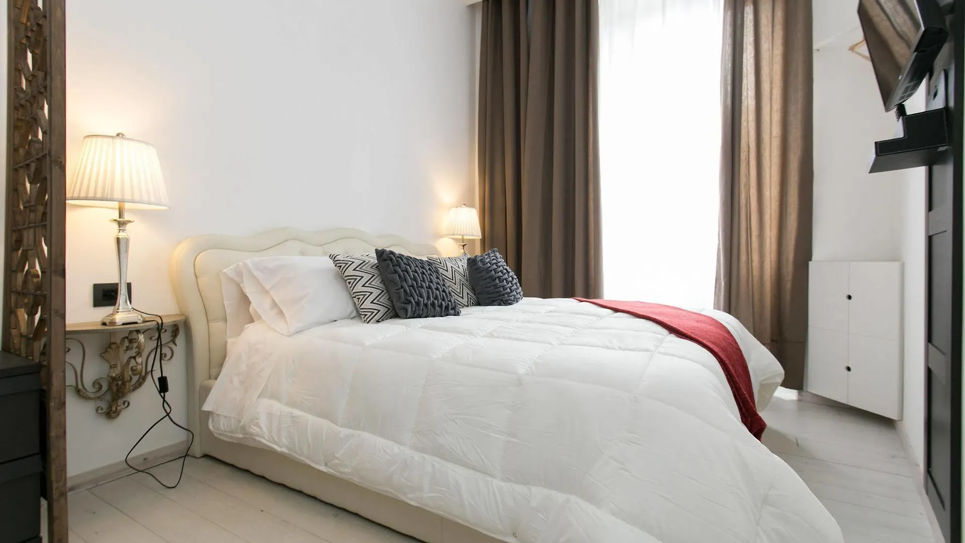 ***  Aparthotel Dei Mercanti Milano İtalya