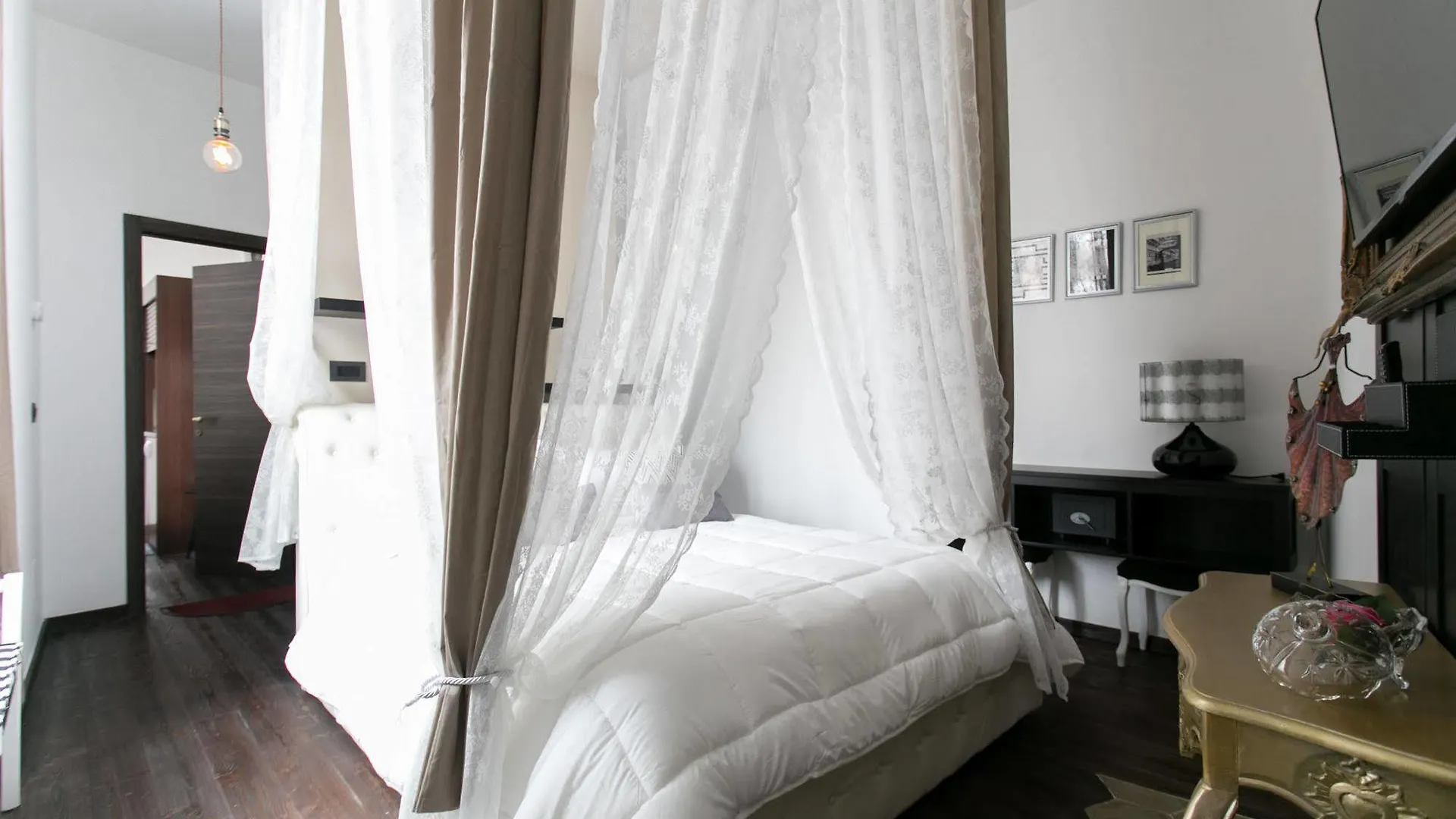 Aparthotel Dei Mercanti Milano 4*,  Italia
